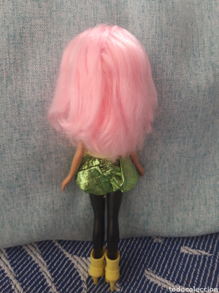 Mu&ntilde;ecas modernas: Mu&ntilde;eca Bratz - Foto 4