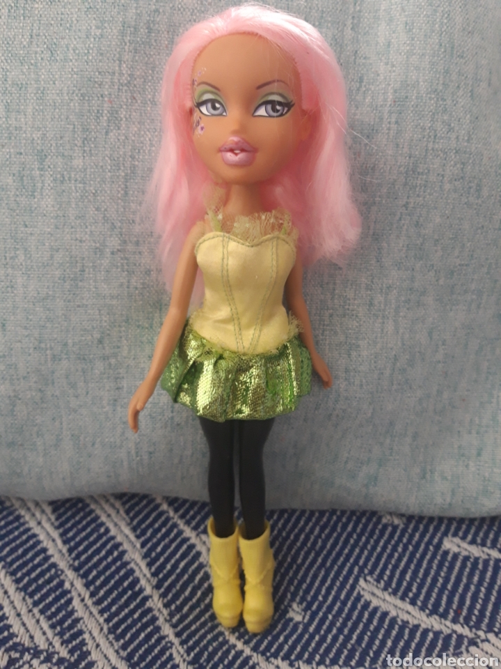 Mu&ntilde;ecas modernas: Mu&ntilde;eca Bratz - Foto 1