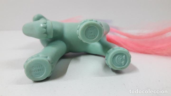 Mu&ntilde;ecas modernas: PONY . HASBRO INC . ORIGINAL A&Ntilde;O 1997 - Foto 12
