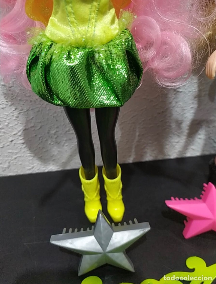 Mu&ntilde;ecas modernas: d&uacute;o mu&ntilde;ecas Bratz - Foto 4
