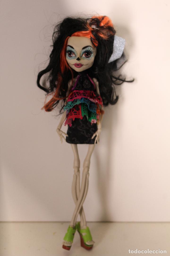 Mu&ntilde;ecas modernas: MU&Ntilde;ECA MONSTER HIGH 2012 MATTEL - Foto 1