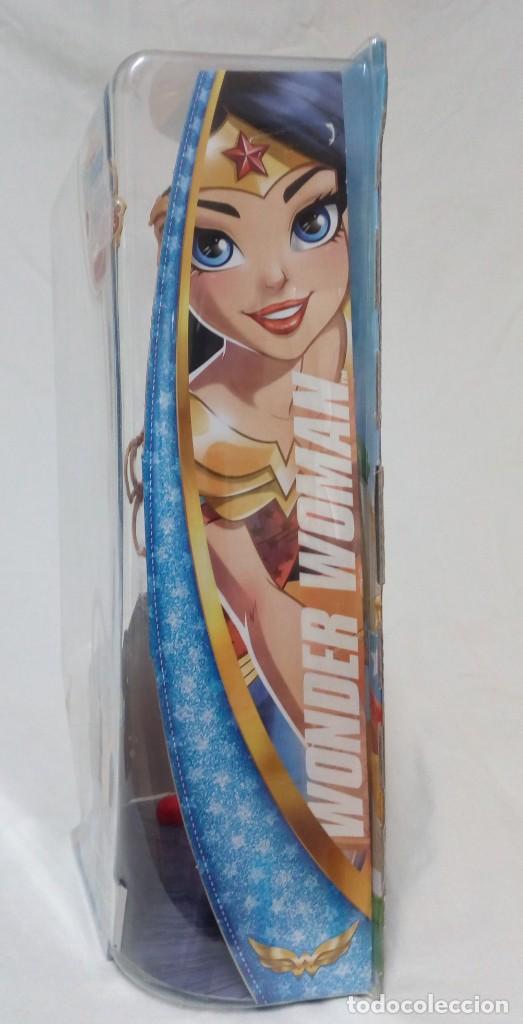 Mu&ntilde;ecas modernas: DC Superherogirls Wonderwoman - Foto 4