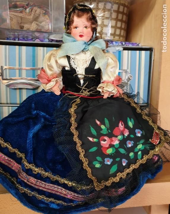 Mu&ntilde;ecas modernas: MU&Ntilde;ECA REGIONAL FRANCESA FRANCHE COMTE CELULOIDE 18 CM. ALTURA - Foto 1