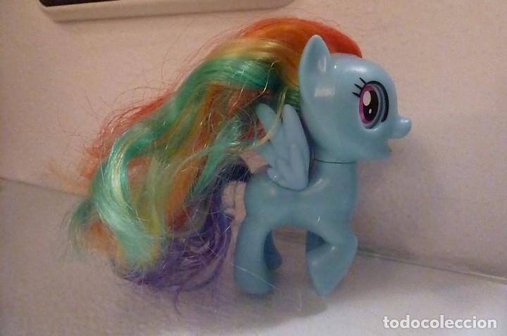 Mu&ntilde;ecas modernas: My Little Pony Rainbow Dash. Hasbro 2017 - Foto 5