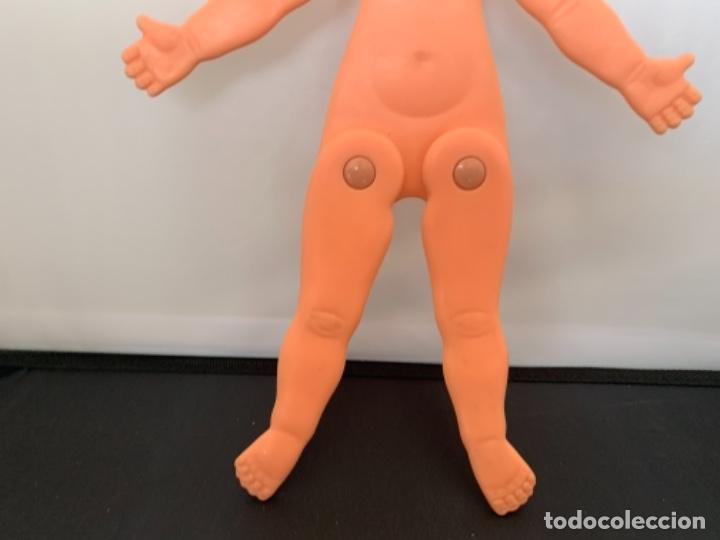 Mu&ntilde;ecas modernas: MU&Ntilde;ECA ARTICULADA SEBINO ITALIA - Foto 4