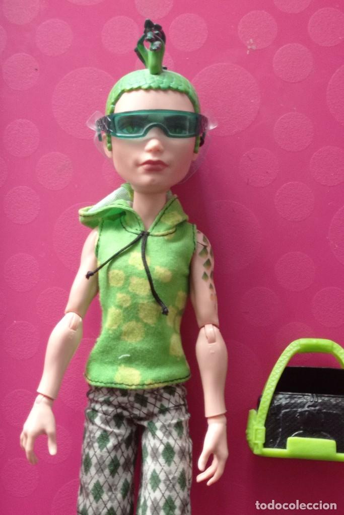 Mu&ntilde;ecas modernas: MU&Ntilde;ECO DEUCE GORGON - MONSTER HIGH. MATTEL - Foto 3