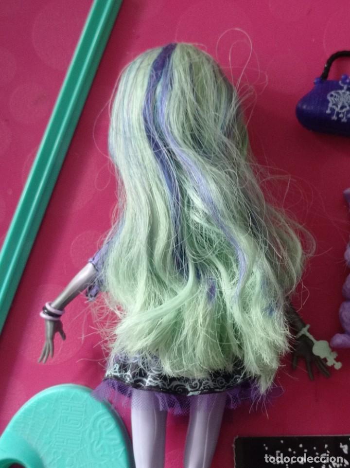 Mu&ntilde;ecas modernas: MU&Ntilde;ECA TWYLA - MONSTER HIGH. MATTEL - Foto 4