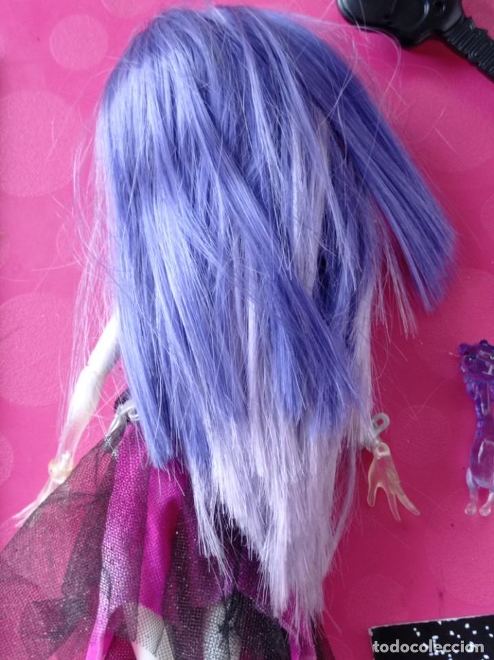Mu&ntilde;ecas modernas: MU&Ntilde;ECA SPECTRA - MONSTER HIGH. MATTEL - Foto 10
