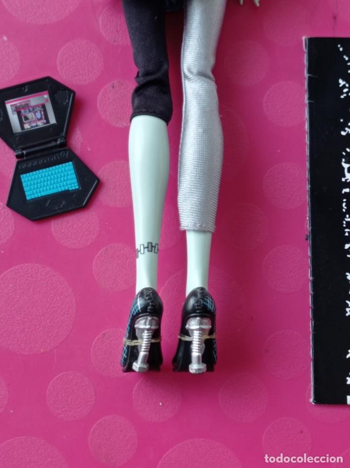Mu&ntilde;ecas modernas: MU&Ntilde;ECA LAGOONA BLUE - MONSTER HIGH. MATTEL - Foto 12