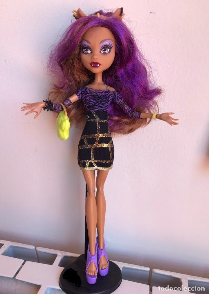 Mu&ntilde;ecas modernas: Mu&ntilde;eca Monster High Clawdeen Night out - Foto 1