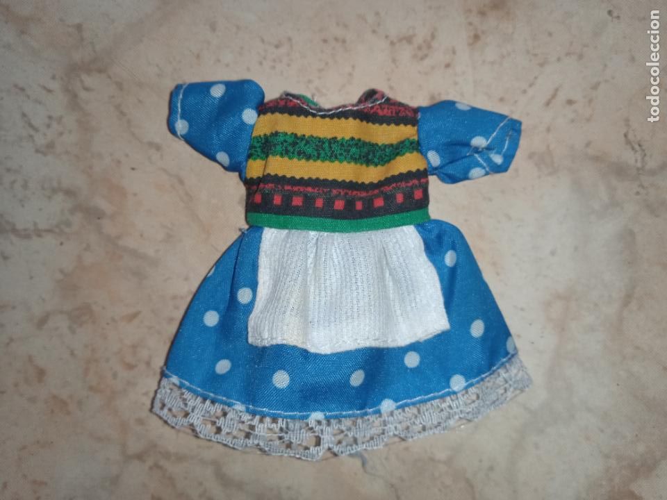 Mu&ntilde;ecas modernas: Vestido para mu&ntilde;eca Shelly - Foto 1