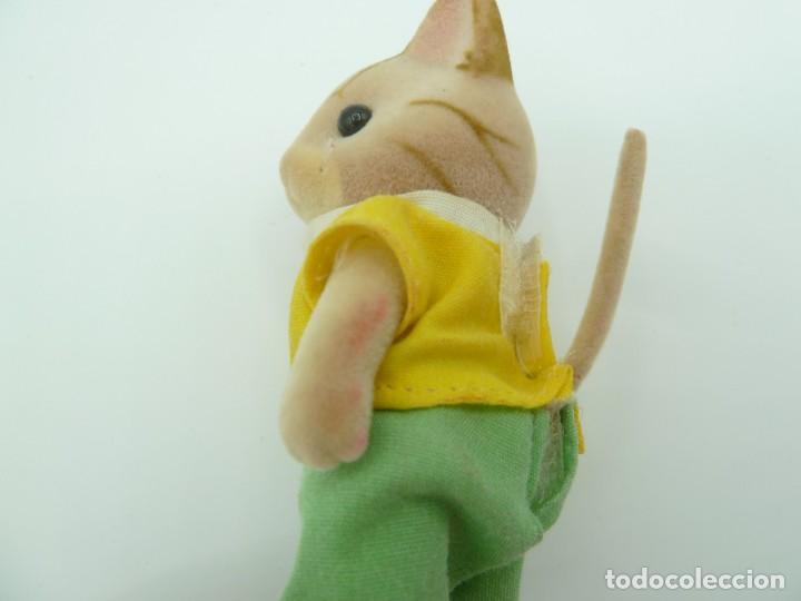 Mu&ntilde;ecas modernas: Gato Sylvanian Families. Con ropa - Foto 6