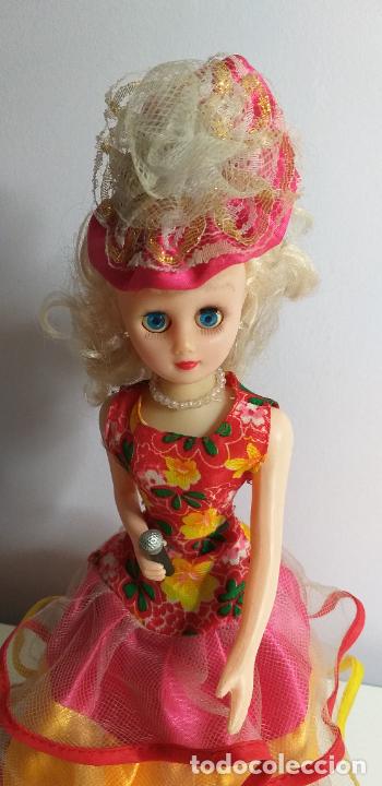 Mu&ntilde;ecas modernas: Mu&ntilde;eca cantante - Foto 5