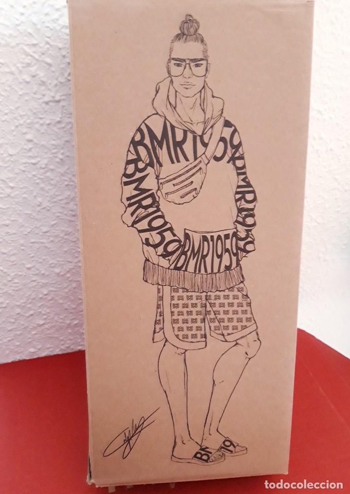 Mu&ntilde;ecas modernas: Caja BMR 1959 - Foto 1