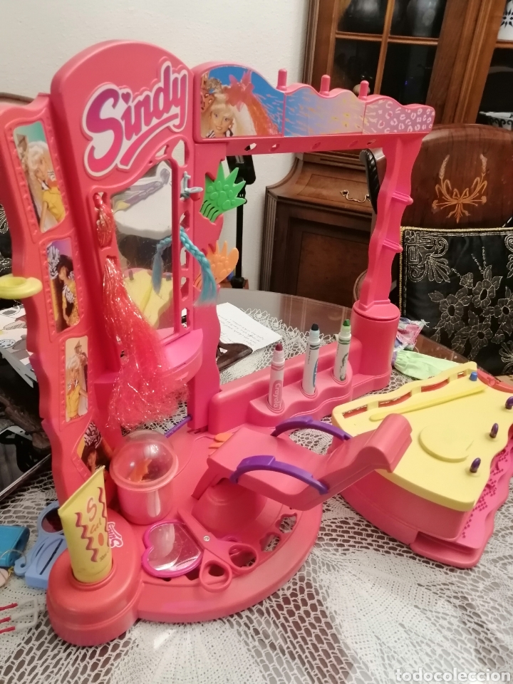Mu&ntilde;ecas modernas: Peluquer&iacute;a Sindy - Foto 1