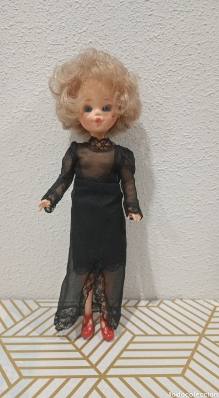 Mu&ntilde;ecas modernas: Mu&ntilde;eca fru fru - Foto 1
