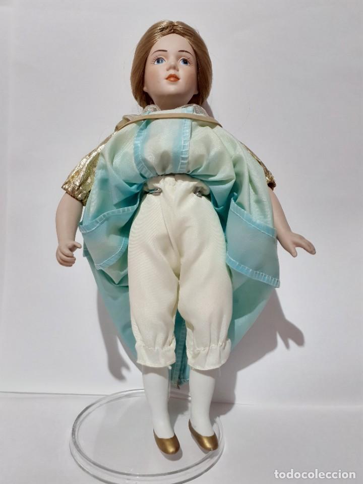 Mu&ntilde;ecas modernas: Mu&ntilde;eca Vintage con Soporte - Foto 4