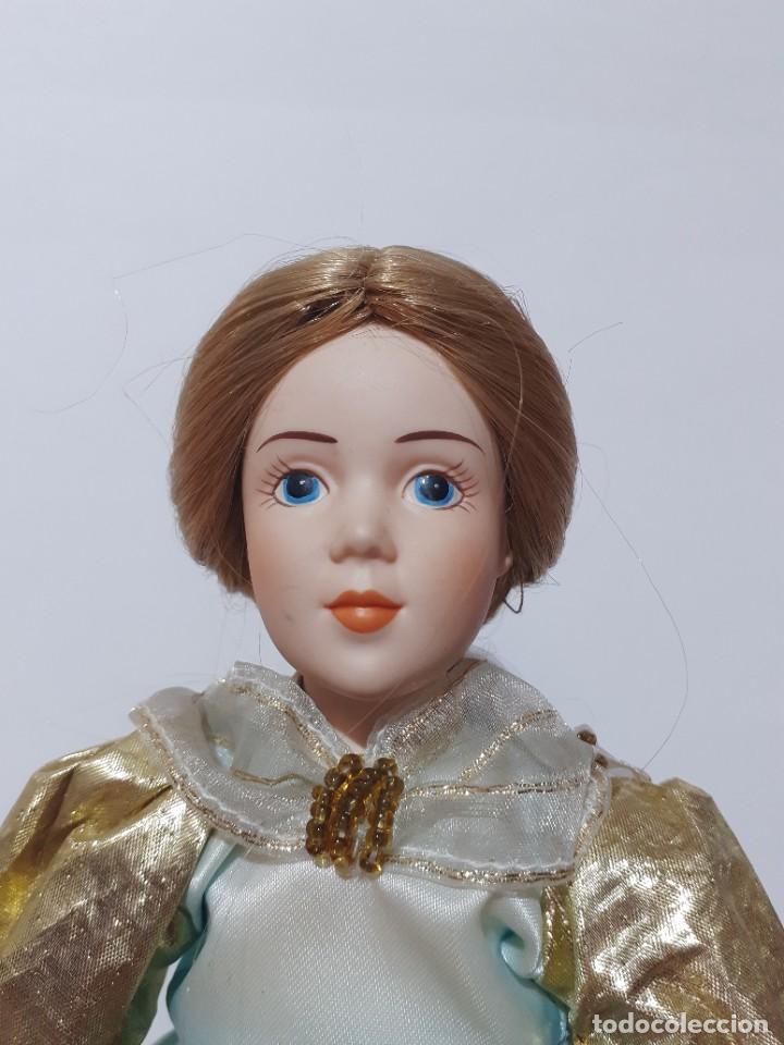 Mu&ntilde;ecas modernas: Mu&ntilde;eca Vintage con Soporte - Foto 2