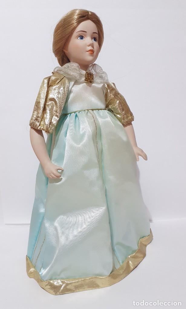 Mu&ntilde;ecas modernas: Mu&ntilde;eca Vintage con Soporte - Foto 8
