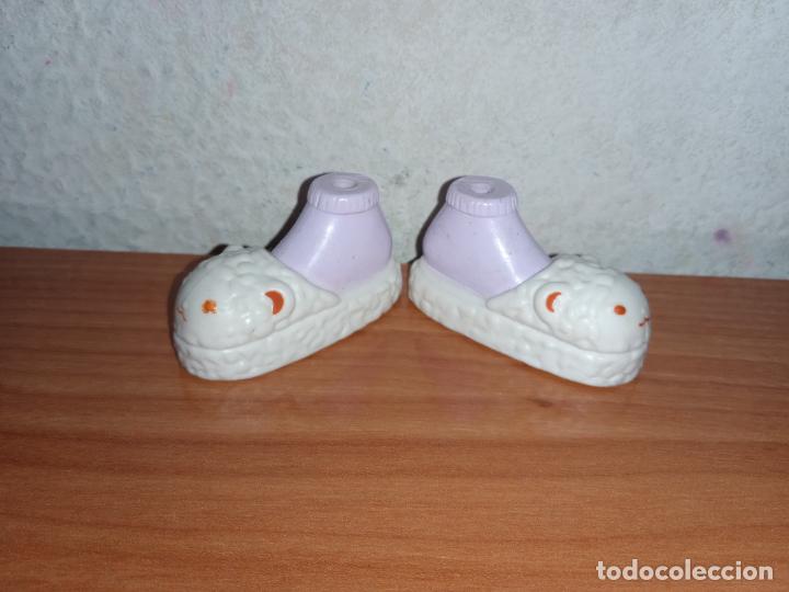 Mu&ntilde;ecas modernas: Zapatos de mu&ntilde;eca Bratz - Foto 1