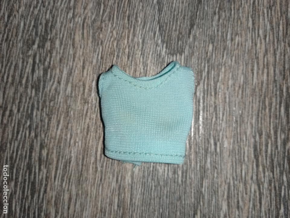 Mu&ntilde;ecas modernas: Camisa top de mu&ntilde;eca Bratz - Foto 1