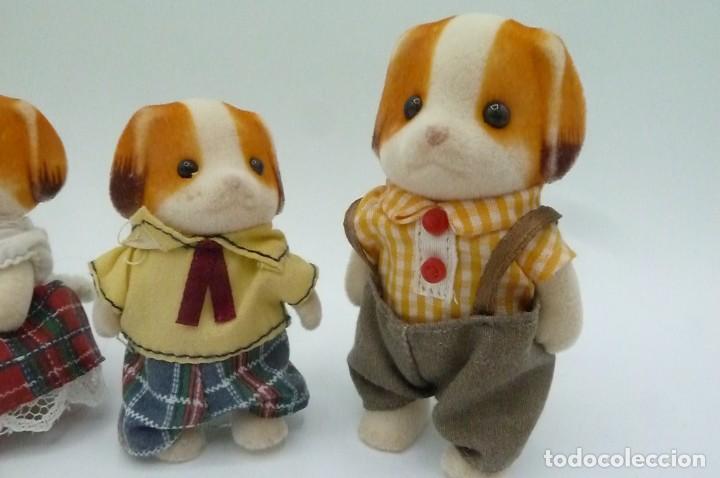 Mu&ntilde;ecas modernas: Familia perros chiffon. Sylvanian - Foto 3