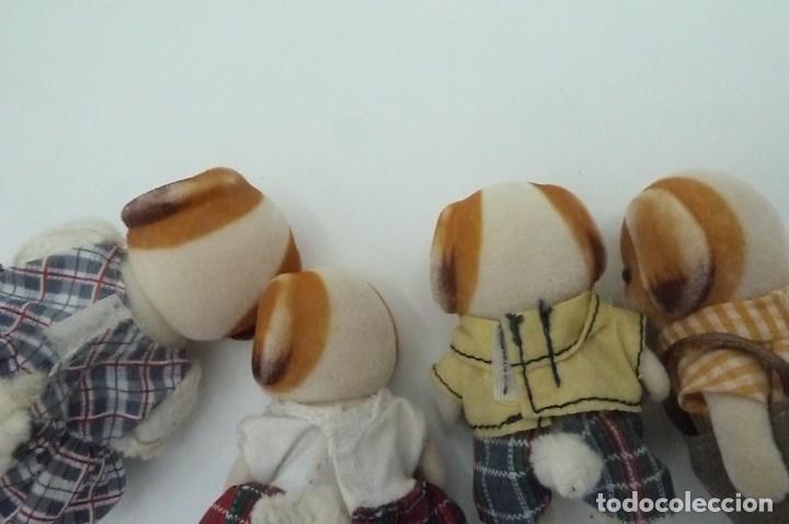 Mu&ntilde;ecas modernas: Familia perros chiffon. Sylvanian - Foto 5