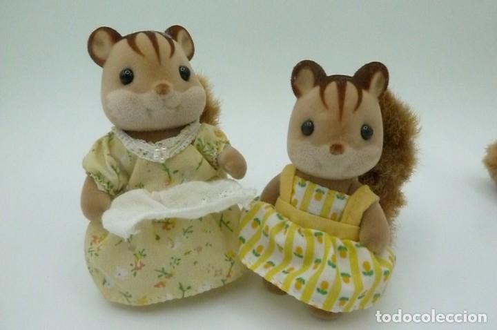 Mu&ntilde;ecas modernas: Familia ardillas Sylvanian - Foto 2