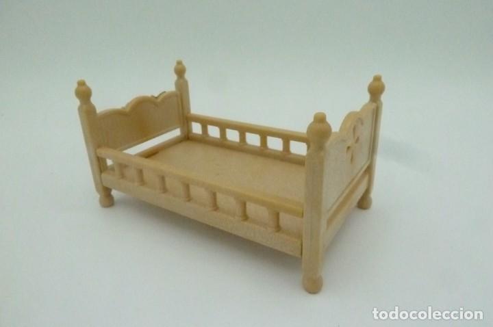 Mu&ntilde;ecas modernas: Cama, muebles Sylvanian - Foto 5