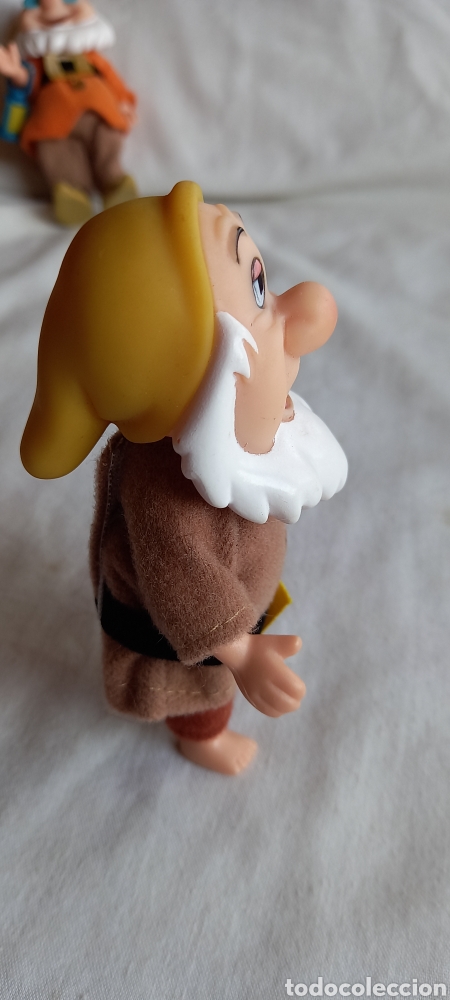 Mu&ntilde;ecas modernas: DOS MU&Ntilde;ECOS ENANITOS DE SIMBA BLANCANIEVES DE DISNEY - Foto 12