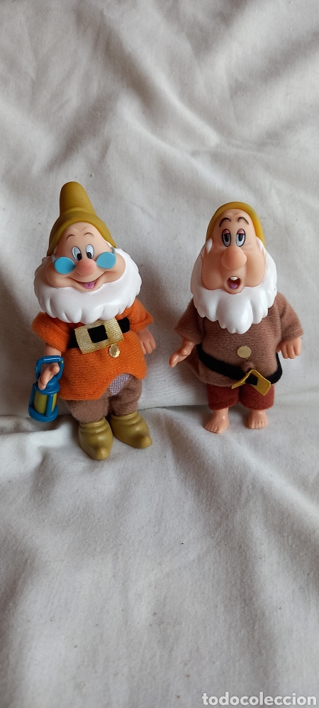 Mu&ntilde;ecas modernas: DOS MU&Ntilde;ECOS ENANITOS DE SIMBA BLANCANIEVES DE DISNEY - Foto 1