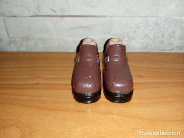 Mu&ntilde;ecas modernas: Zapatos de mu&ntilde;eco Bratz boyz - Foto 2