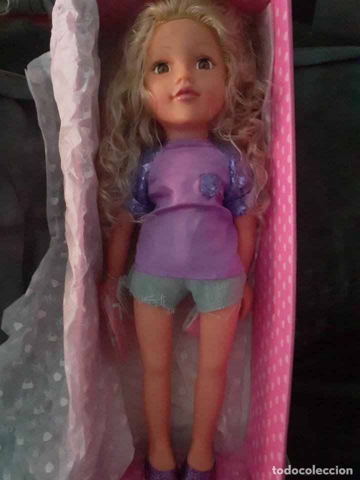 Mu&ntilde;ecas modernas: Mu&ntilde;eca Design a friend, nueva en su caja - Foto 2