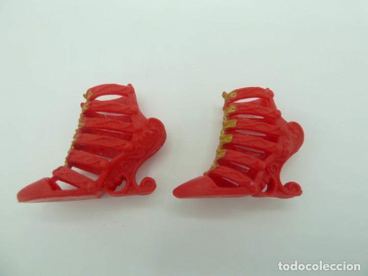 Mu&ntilde;ecas modernas: Zapatos Monster High ? - Foto 4