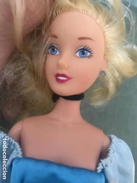 Mu&ntilde;ecas modernas: ANTIGUA MU&Ntilde;ECA CENICIENTA SIMBA DISNEY - Foto 2