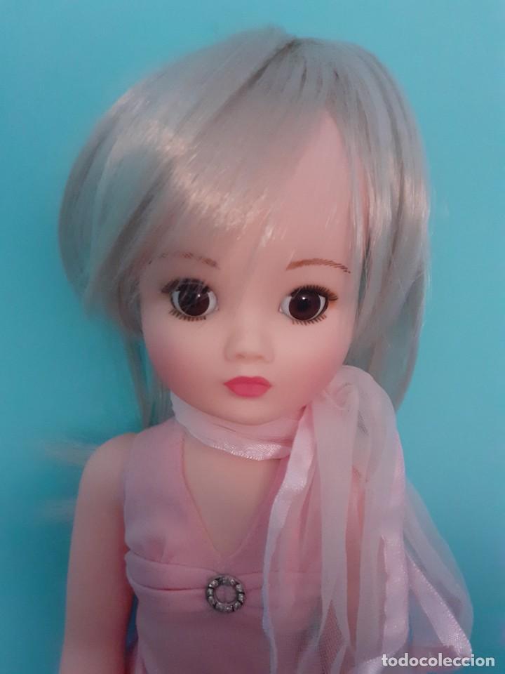 Mu&ntilde;ecas modernas: Mu&ntilde;eca Cissy de Madame Alexander, como nueva - Foto 1
