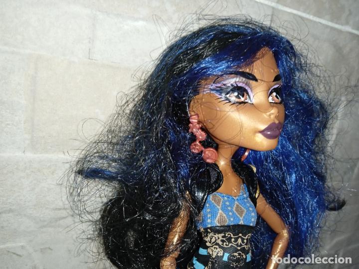 Mu&ntilde;ecas modernas: Mu&ntilde;eca Monster high robecca - Foto 2