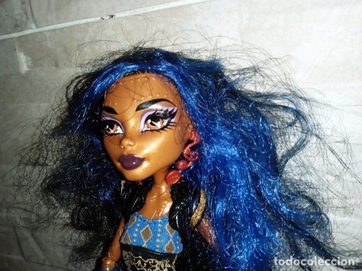 Mu&ntilde;ecas modernas: Mu&ntilde;eca Monster high robecca - Foto 3