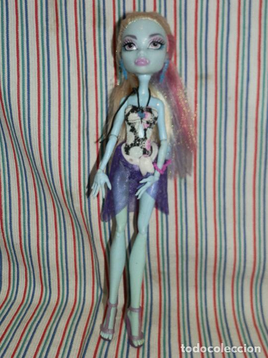 Mu&ntilde;ecas modernas: MONSTER HIGH ABBEY BOMINABLE 2010 - Foto 1