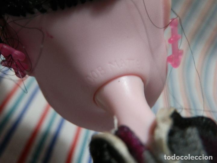 Mu&ntilde;ecas modernas: MONSTER HIGH DRACULAURA 2008 - Foto 6