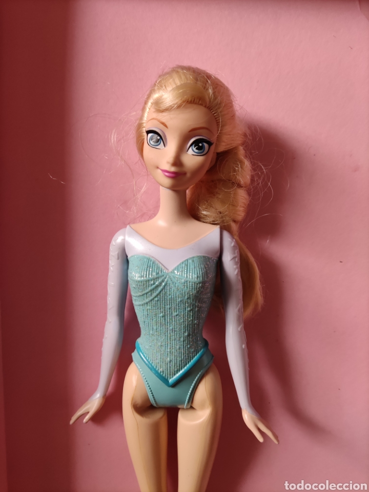 Mu&ntilde;ecas modernas: Mu&ntilde;eca ELSA de Frozen. MATTEL 2012 - Foto 1