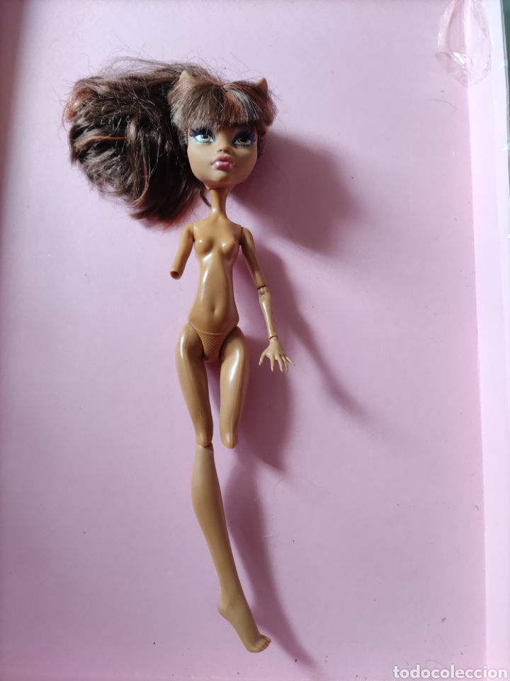 Mu&ntilde;ecas modernas: Mu&ntilde;eca Monster high clawdeen 2008. Mattel. Incompleta - Foto 2