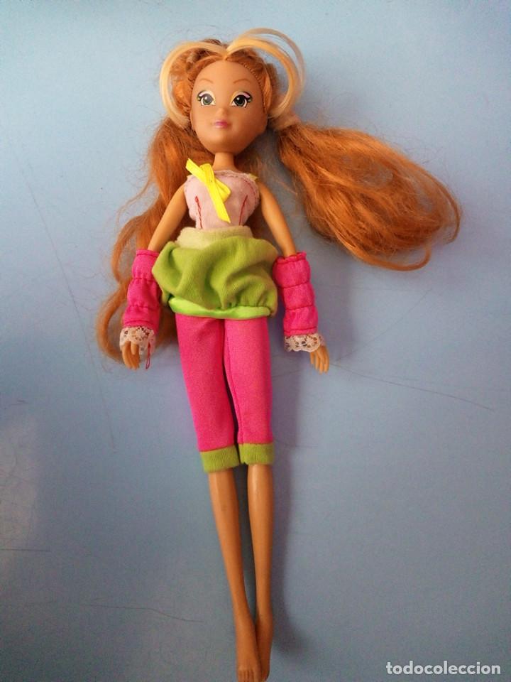 Mu&ntilde;ecas modernas: Mu&ntilde;eca Flora I love Dance - Winx - Foto 1