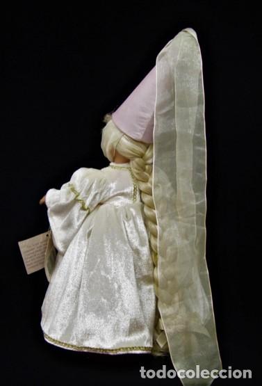 Mu&ntilde;ecas modernas: Mu&ntilde;eca Rapunzel de Lee Middleton - Foto 7