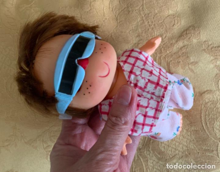 Mu&ntilde;ecas modernas: PAREJA DE MU&Ntilde;ECOS CON PECAS Y GAFAS - Foto 10