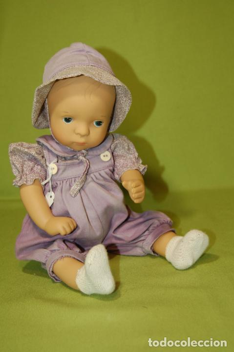 Mu&ntilde;ecas modernas: Mu&ntilde;eca de la artista sylvia natterer - Foto 3
