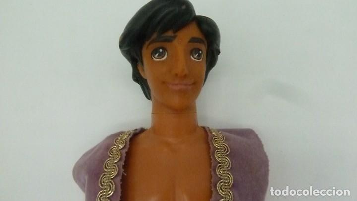 Mu&ntilde;ecas modernas: Mu&ntilde;eco Aladdin Disney. Mattel - Foto 4