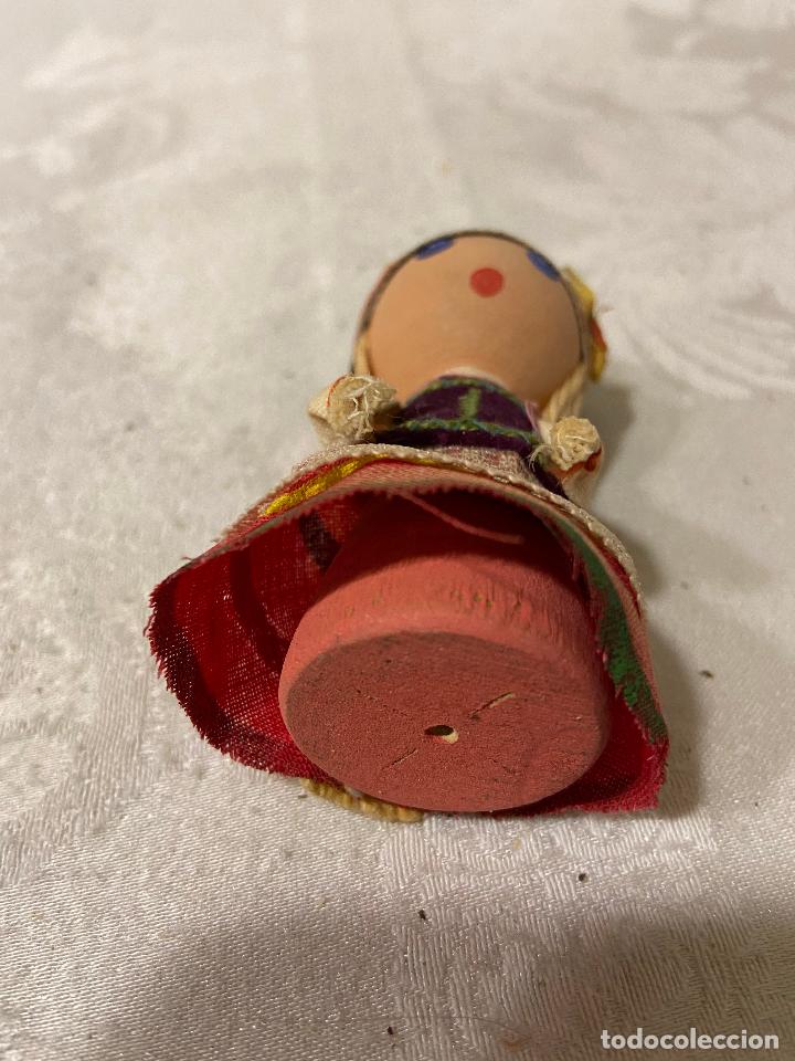 Mu&ntilde;ecas modernas: C-36. Mu&ntilde;eca b&aacute;ltica de madera&hellip; - Foto 2