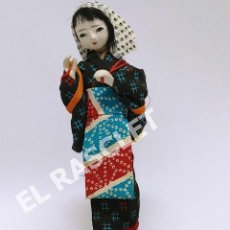 Muñecas Modernas: MUÑECA DECORACIÓN JAPONESA ALTURA 15 CM. EPOCA AÑOS 70 SIGLO XX. Lote 342001188