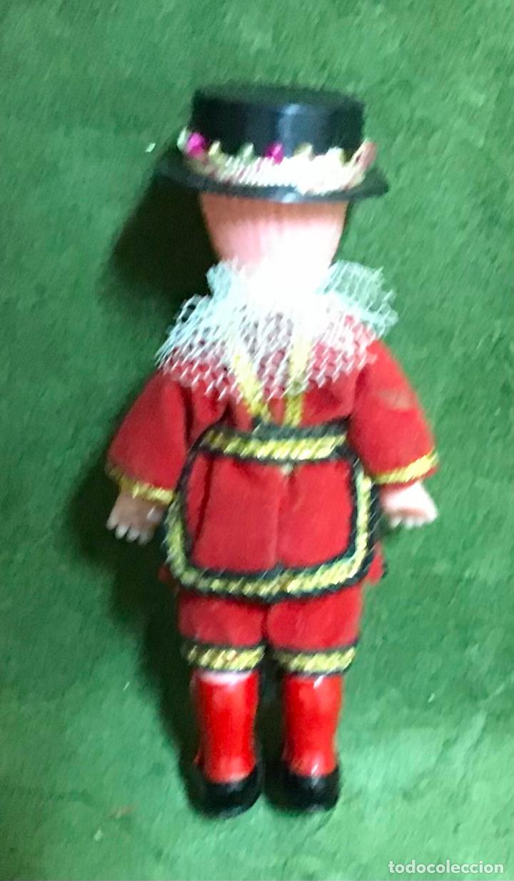 Mu&ntilde;ecas modernas: ANTIGUO SOUVENIR, MU&Ntilde;ECO - Foto 2